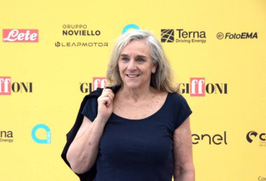 GiFFONI VALİNA PİANA - 17 Temmuz 2025: Giovanna Botteri Giffoni Film Festivali 2025 - 17 Temmuz 2025 tarihinde Giffoni Valle Piana, İtalya.