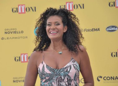 GiFFONI VALLE PIANA - 17 Temmuz 2025: Denny Mendez Giffoni Film Festivali 2025 - 17 Temmuz 2025 tarihinde Giffoni Valle Piana, İtalya.