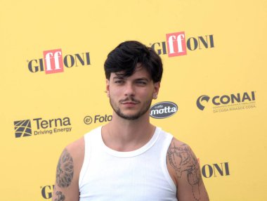 GIFFONI VALLE PIANA - 18 Temmuz 2025: Pietro Bagnadentro namı diğer TrigNo Giffoni Film Festivali 2025 - 18 Temmuz 2025 tarihinde Giffoni Valle Piana, İtalya 'da