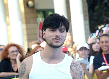 GIFFONI VALLE PIANA - 18 Temmuz 2025: Pietro Bagnadentro namı diğer TrigNo Giffoni Film Festivali 2025 - 18 Temmuz 2025 tarihinde Giffoni Valle Piana, İtalya 'da