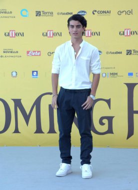 GiFFONI VALİNA PİANA - 18 Temmuz 2025: Samuele Carrino Giffoni Film Festivali 2025 - 18 Temmuz 2025 tarihinde Giffoni Valle Piana, İtalya.