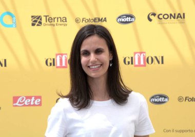 GiFFONI VALİNA PİANA - 19 Temmuz 2025: Linda Raimondo Giffoni Film Festivali 2025 - 19 Temmuz 2025 tarihinde Giffoni Valle Piana, İtalya.