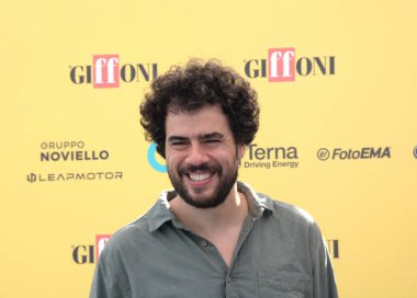 GiFFONI VALLE PIANA, İtalya - 20 Temmuz 2025: Andrea Pisani, Giffoni Film Festivali 2025 - 20 Temmuz 2025 tarihinde Giffoni Valle Piana, İtalya.