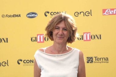 GiFFONI VALONI PIANA, İtalya - 20 Temmuz 2025: Sabina Di Marco, Giffoni Film Festivali 2025 'te Giffoni Valle Piana, İtalya' da.