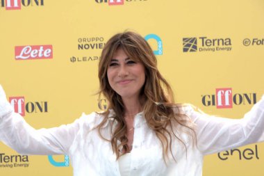 GIFFONI VALLE PIANA, İtalya - 22 Temmuz 2025: Virginia Raffaele Giffoni Film Festivali 2025 - 22 Temmuz 2025 tarihinde Giffoni Valle Piana, İtalya.