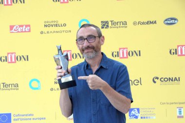 GIFFONI VALLE PIANA, İtalya - 22 Temmuz 2025: Manetti Bros 'tan Antonio Manetti, 22 Temmuz 2025' te Giffoni Valle Piana, İtalya 'da düzenlenen Giffoni Film Festivali' ne katıldı..