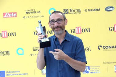 GIFFONI VALLE PIANA, İtalya - 22 Temmuz 2025: Manetti Bros 'tan Antonio Manetti, 22 Temmuz 2025' te Giffoni Valle Piana, İtalya 'da düzenlenen Giffoni Film Festivali' ne katıldı..