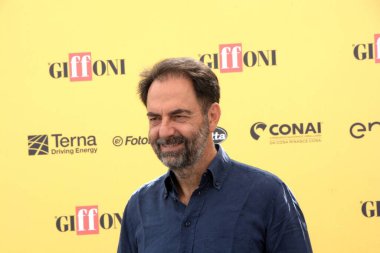 GiFFONI VALİNA PİANA - 24 Temmuz 2025: Neri Marcore, Giffoni Film Festivali 2025, Giffoni Valle Piana, İtalya.