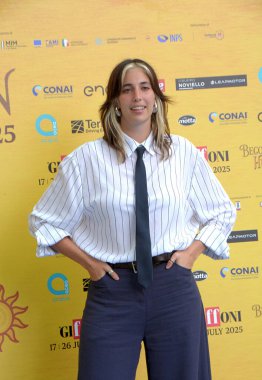 GIFFONI VALLE PIANA - 26 Temmuz 2025: Angelica Cristina Gori aka Chiamamifaro Giffoni Film Festivali 2025 - 26 Temmuz 2025 tarihinde Giffoni Valle Piana, İtalya.