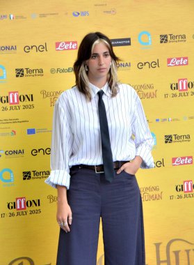 GIFFONI VALLE PIANA - 26 Temmuz 2025: Angelica Cristina Gori aka Chiamamifaro Giffoni Film Festivali 2025 - 26 Temmuz 2025 tarihinde Giffoni Valle Piana, İtalya.