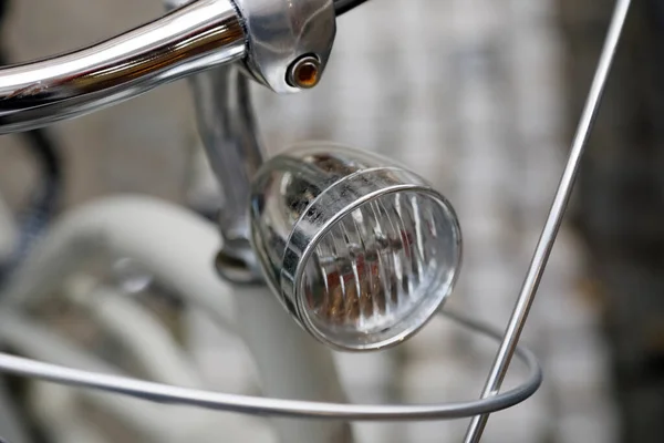 Feito Metal Cromado Não Novo Farol Bicicleta Fixado Bicicleta Usada — Fotografia de Stock