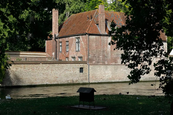 Bruges Belgium September 2022 Building Made Brick Visible Here Canal — Stock Photo, Image