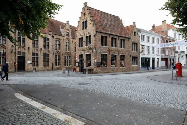 Bruges Belgium September 2022 Historic Brick Architecture Intersection Cobbled Streets — 图库照片