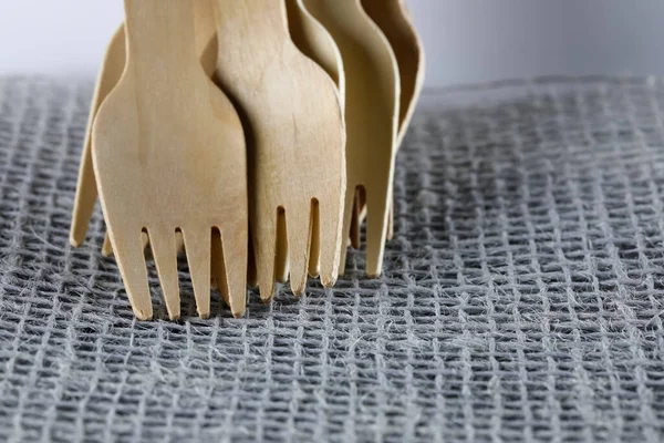 Group Forks Made Natural Material Wood Have Been Placed Synthetic — Fotografie, imagine de stoc