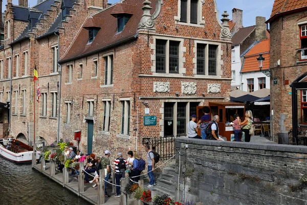 Bruges Belgium September 2022 Beautiful Scenery Shows Canal Brick Architecture —  Fotos de Stock