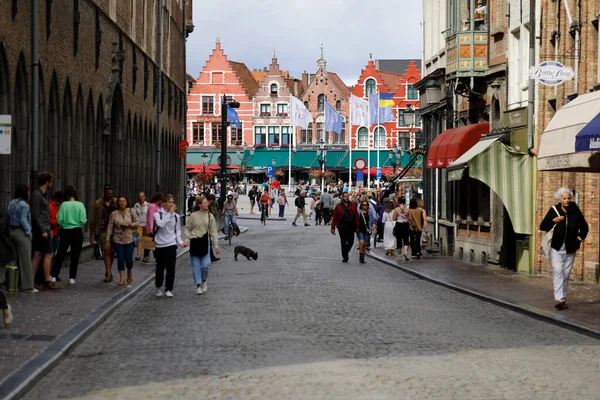 Bruges Belçika Eylül 2022 Pazar Meydanı Giden Bir Cadde Renkli — Stok fotoğraf