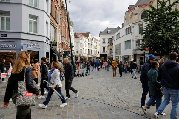 Brusel Belgie Září 2022 Chodecká Ulice Kde Chodí Lidé Kolem — Stock fotografie
