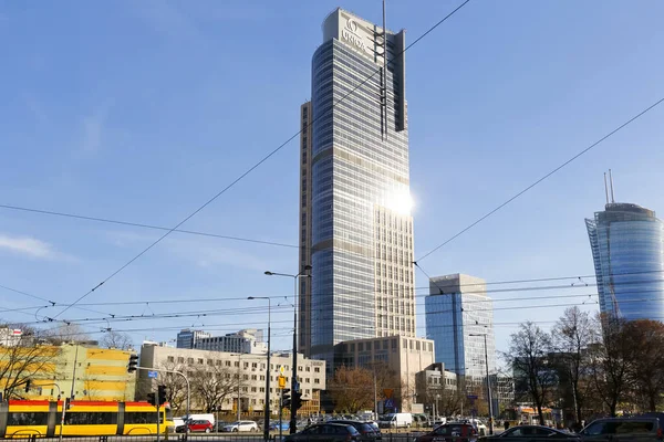 Varsavia Polonia Novembre 2022 Grattacielo Edificio Uffici Visibile Sopra Uno — Foto Stock
