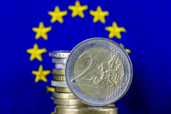 Moedas Aqui Mostradas São Moeda União Europeia Mostrada Contra Uma — Fotografia de Stock