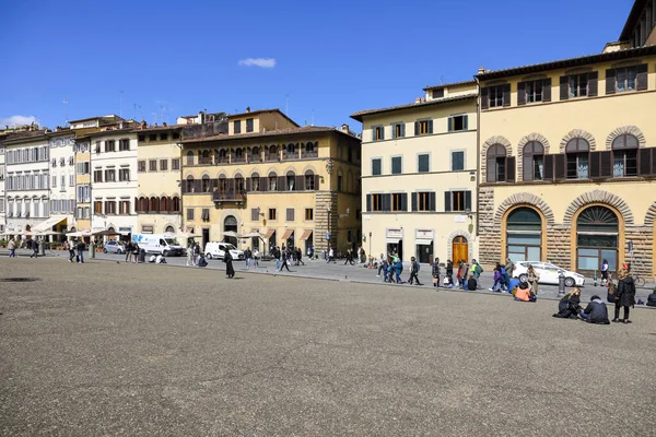Florencja Włochy Kwietnia 2023 Wzdłuż Ulicy Miejskiej Widać Różne Domy — Zdjęcie stockowe