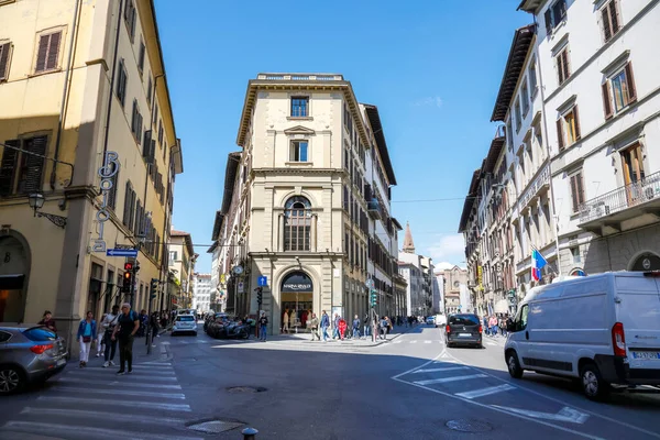 Florencja Włochy Kwietnia 2023 Ulice Starego Miasta Dużymi Budynkami Wzdłuż — Zdjęcie stockowe