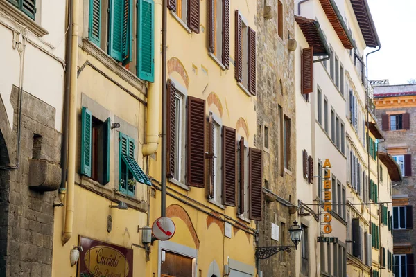 Florence Italië April 2023 Appartementengebouwen Hun Gevel Gezien Oude Stad — Stockfoto