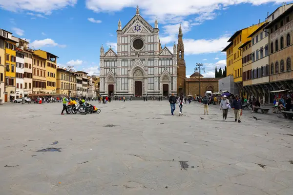 Florencja Włochy Kwietnia 2023 Rynek Miejski Bazylika Świętego Krzyża Lub — Zdjęcie stockowe