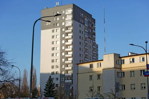 stock image Warsaw, Poland - January 19, 2024: Block of flats in Goclaw, a sub-district of Praga-Poludnie, built using the large prefabricated panel system.