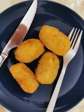 Tipik bir İspanyol kroketi.