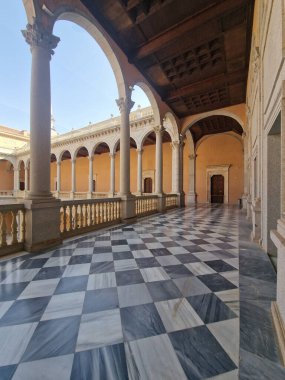 1935 İspanyol İç Savaşı 'ndan kalma tarihi bina Toledo Alcazar