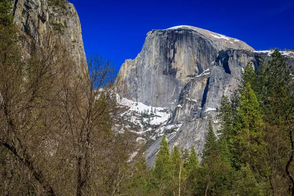 Сценічний Вид Знаменитий Гранітний Камінь Півкупола Національному Парку Йосеміті Гірський Ліцензійні Стокові Зображення