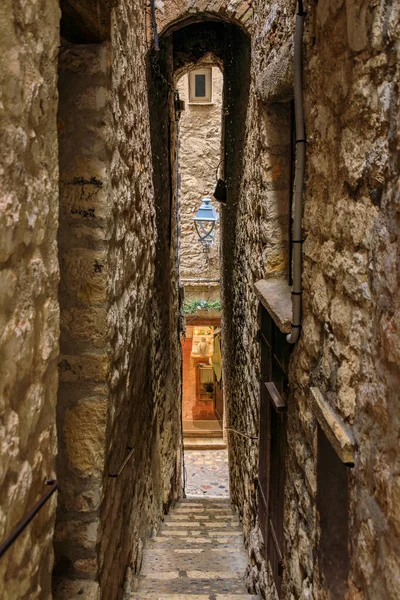 Casas Pedra Antigas Tradicionais Uma Rua Estreita Cidade Medieval Saint — Fotografia de Stock