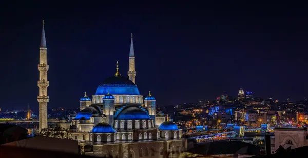 Panoramautsikt Över Den Historiska Halvön Med Yeni Cami Eller Nya — Stockfoto