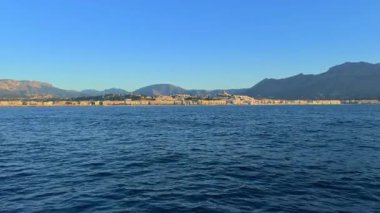 Akdeniz 'den Altea Skyline' ın Costa Blanca Alicante tekne manzarası