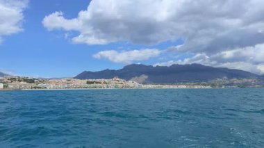 Akdeniz 'den Altea Skyline' ın Costa Blanca Alicante tekne manzarası