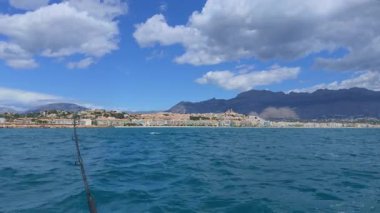 Akdeniz 'den Altea Skyline' ın Costa Blanca Alicante tekne manzarası