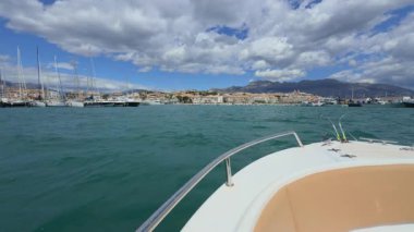 Akdeniz 'den Altea Skyline' ın Costa Blanca Alicante tekne manzarası