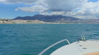 Akdeniz 'den Altea Skyline' ın Costa Blanca Alicante tekne manzarası