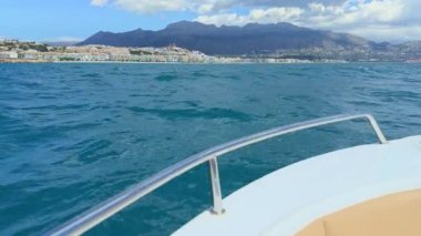 Akdeniz 'den Altea Skyline' ın Costa Blanca Alicante tekne manzarası