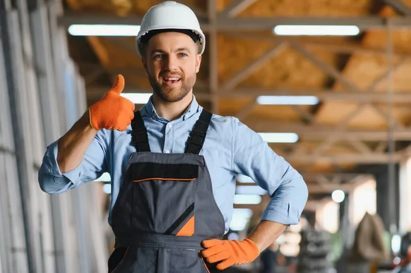 stock image Factory worker. Man working on the production line