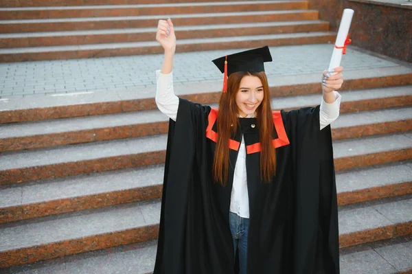 Retrato Mujer Día Graduación Universidad Concepto Educación Graduación Personas —  Fotos de Stock