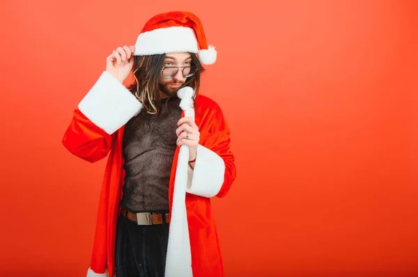 Silvester Lgbt Party Ein Schwuler Mann Weihnachtsmannanzug Konzept Der Gleichberechtigung — Stockfoto