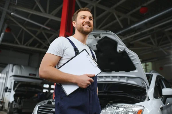 Car Service Repair Maintenance People Concept Happy Smiling Auto Mechanic — Stock Photo, Image
