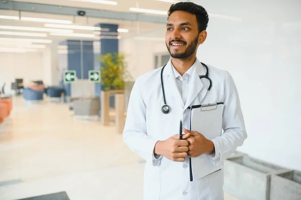 Portrait Confident Asian Indian Medical Doctor Standing Hospital Building — Zdjęcie stockowe