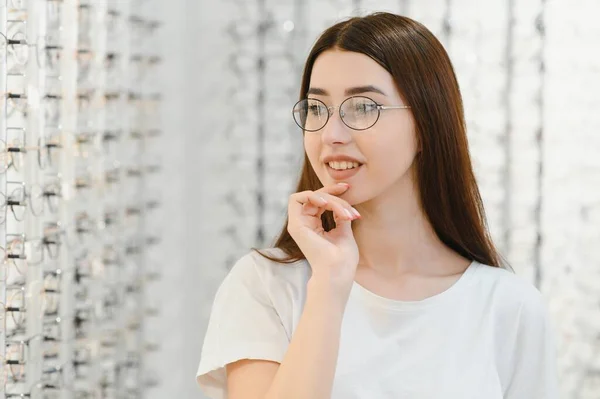 Young Woman Eyeglasses Optical Store Beautiful Girl Wearing Glasses Optician — Stock Photo, Image