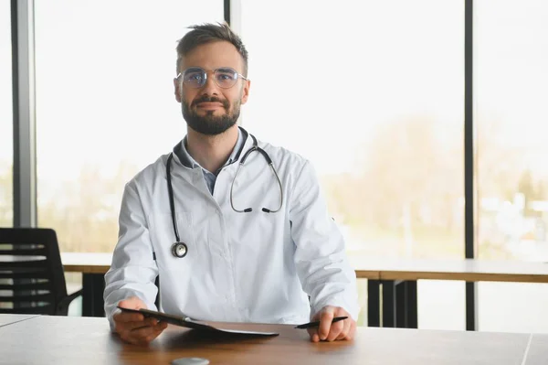 Young Confident Male Doctor Portrait Successful Doctor Career Concept — Stock Photo, Image