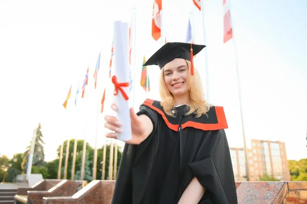 Young Woman Beautiful Smile Graduation Gown Concept International Education — Stock Photo, Image