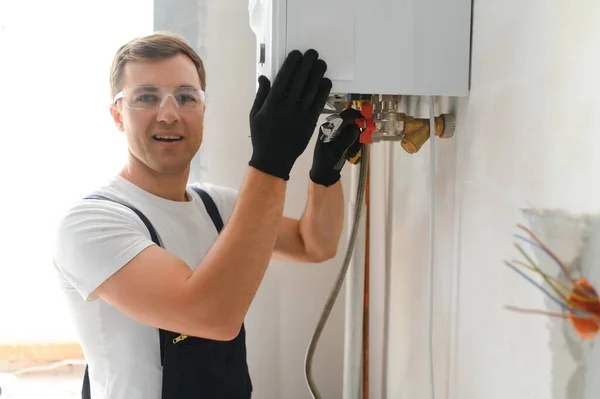 Gas Engineer Checking Cleaning Boiler Inspection Home — Stok Foto