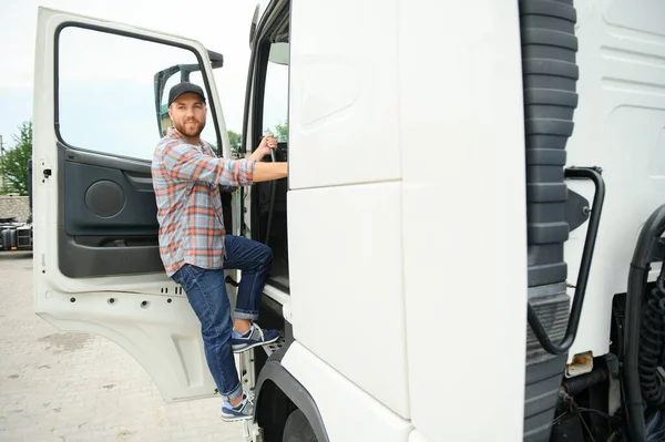 Caucasian Male Truck Driver Stepping Out Vehicle Rest Stop — Stock Photo, Image