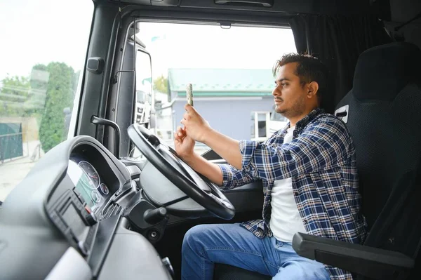 Young Handsome Indian Man Truck Driver Using Smart Phone — Stock Photo, Image